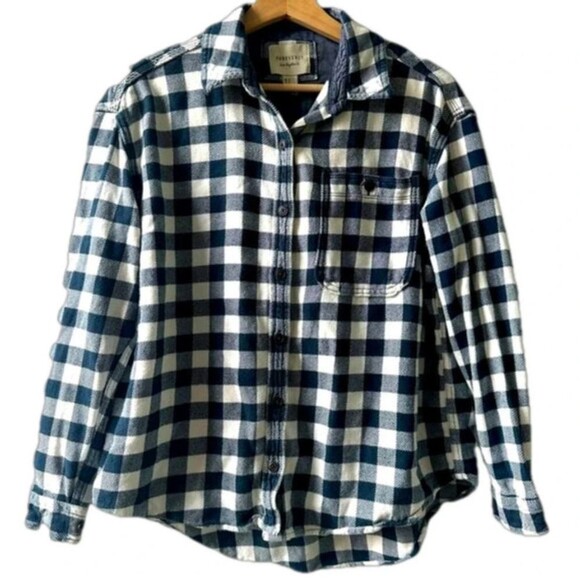 Forever 21 black & white plaid button down shirt size small casual shabby chic - Picture 1 of 2